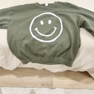 Altar’d State Smiley Oversized Crewneck